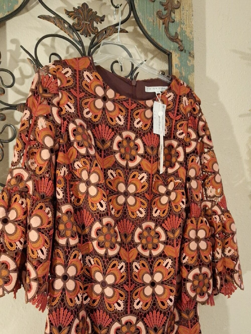 Trina Turk Rust and Pink Floral Lace Bell-Sleeve Dress. Size 8 NWT - Picture 6 of 10